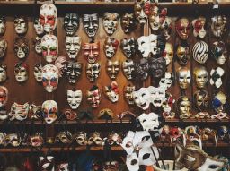 las-mascaras-venecianas-mas-famosas